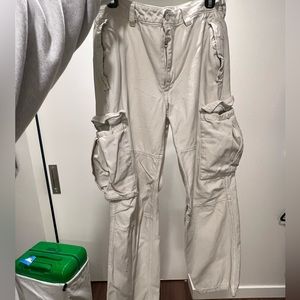 Aritzia Cargo Supply cargos